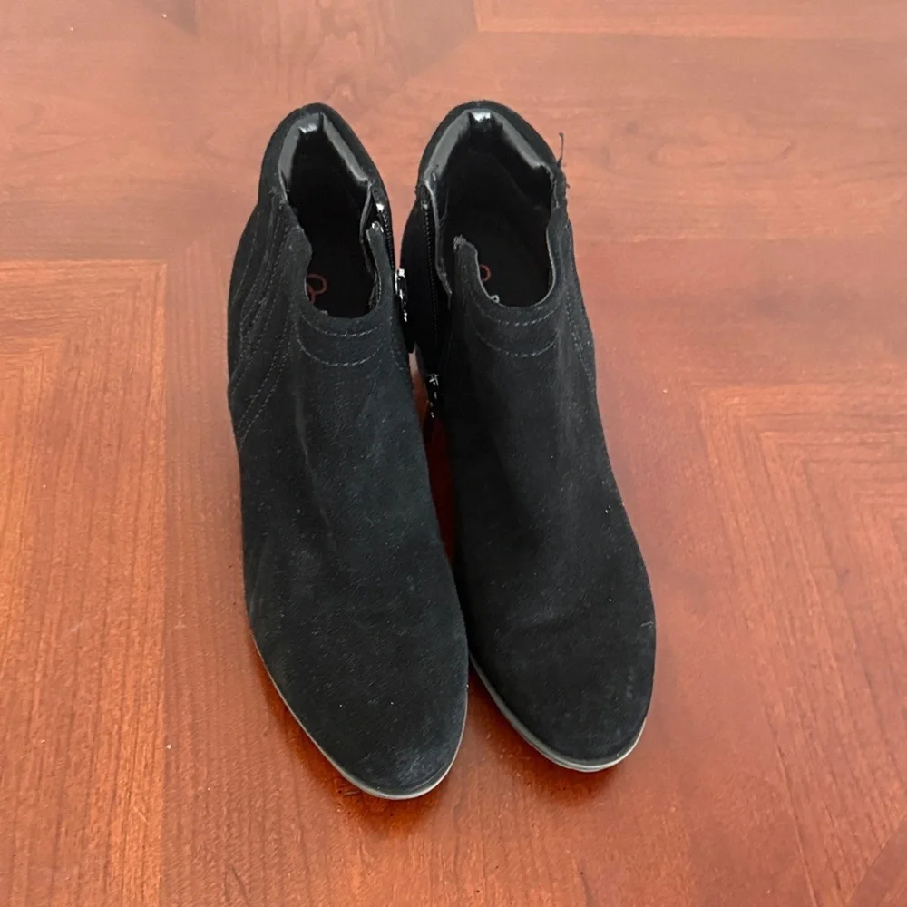 Blondo Black Ankle Booties Sz 6.5 waterproof suede winter valley 2.0